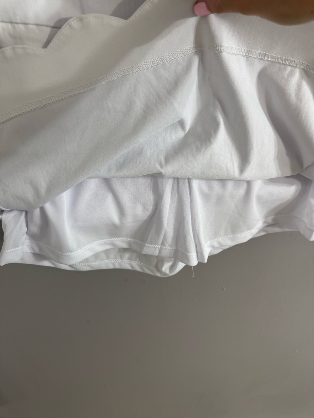 Zac & Rachel White Scallop Hem Mini Skirt - Picture 4 of 4